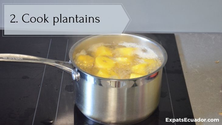 Bolon de verde - Cook plantains